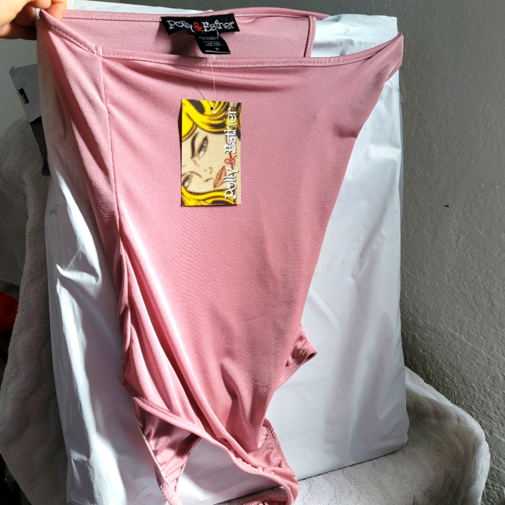 BODY//FOR CLOSET CLOSING ONLY - Picture 3 of 6